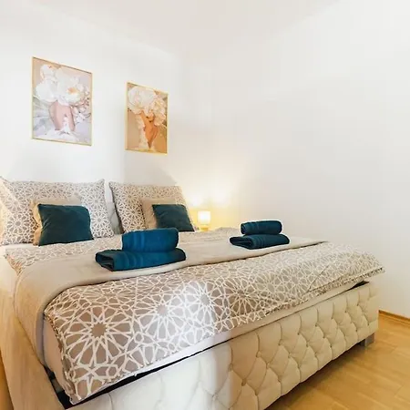 Sancova Panorama Loft Apartmán Bratislava
