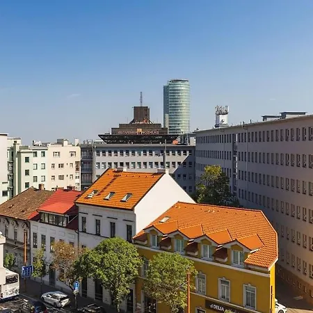 Lägenhet Sancova Panorama Loft Bratislava